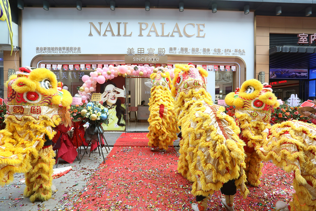 新加坡NAIL PALACE美甲宫殿，有温度和灵魂的美甲店