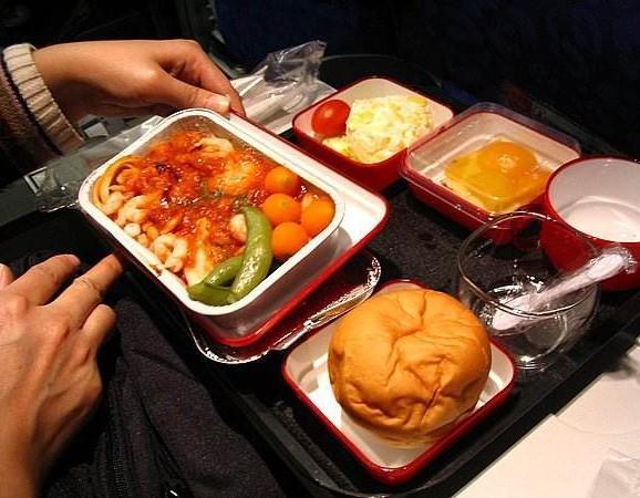 各国航餐：美国热量高，韩国没有肉，印度像“黑暗料理”不忍直视