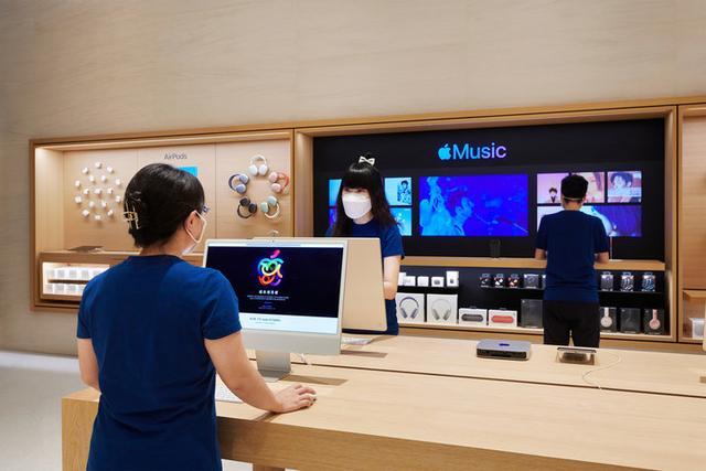 全球首家渐变玻璃 Apple Store 开业后，「背后功臣」竟然在天津？