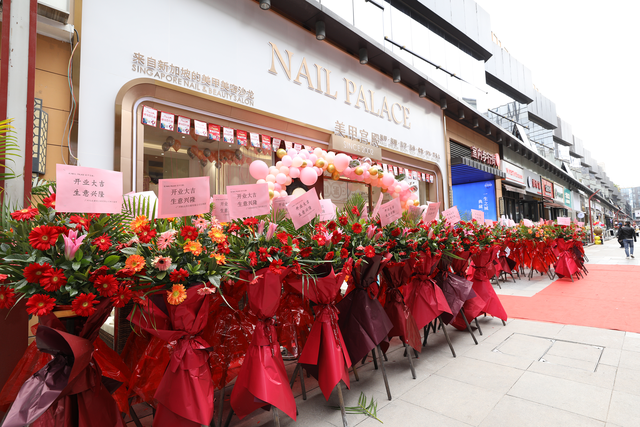 新加坡NAIL PALACE美甲宫殿，有温度和灵魂的美甲店