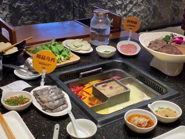 海底捞要关300家店，火锅还有救吗？