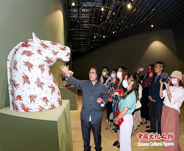 生命镜像——朱乐耕当代陶艺展轰动“澳门国际艺术双年展”