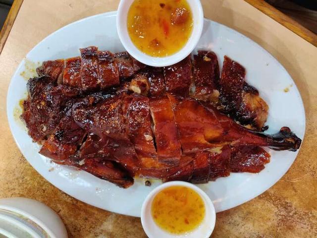 烧鹅烤鸭肉骨茶《料理的秘密》探究东方美食