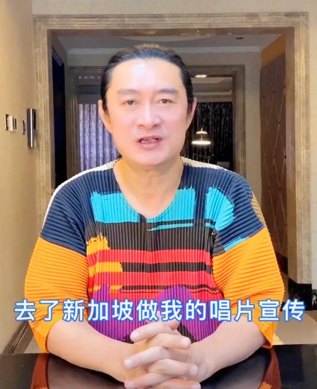 爱国歌手黄安，经典中国风歌曲《新鸳鸯蝴蝶梦》，背后还有这故事