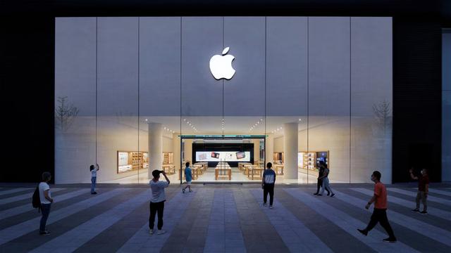 全球首家渐变玻璃 Apple Store 开业后，「背后功臣」竟然在天津？