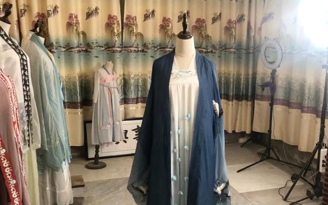 曹县汉服“创业”记：一年卖出19亿，平价、转型与原创梦想