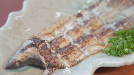四年霸榜新加坡米其林的「鳗鱼专门店」来啦！尽享“鳗”料理魅力