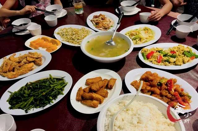 新加坡家庭的一日三餐，看看都有啥？为何是世界上最健康的国家？