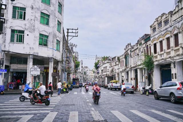 说海南岛只有东北菜好吃的人跟我出来一下