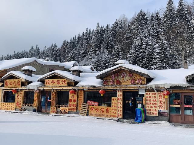 每到冬天就上热搜，雪乡的“喜悦与烦恼”