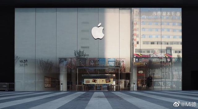 全球首家渐变玻璃 Apple Store 开业后，「背后功臣」竟然在天津？