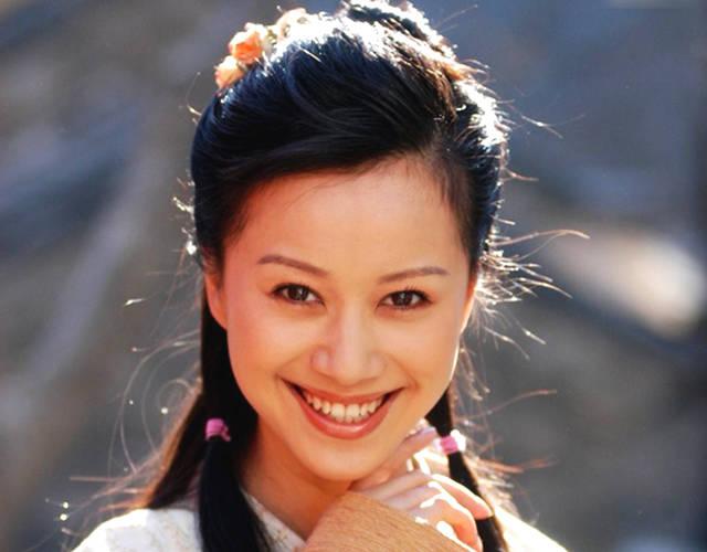 演员倪虹洁：拍内衣广告出道，21岁被骂变性人，风光背后有泪水