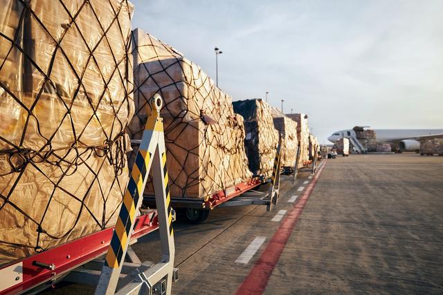 DHL开通日本和美国之间快递新航线,亚太地区旅客激增但货运量回落