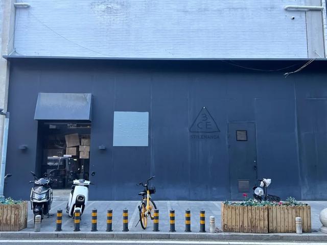 3CE北京首店撤店！“韩流美妆”大败退，平替之殇与国潮冲撞