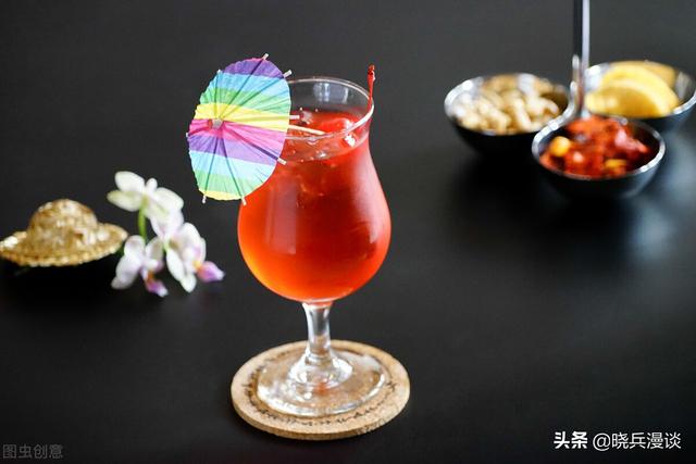 3分钟制作鸡尾酒-新加坡司令Singapore Sling