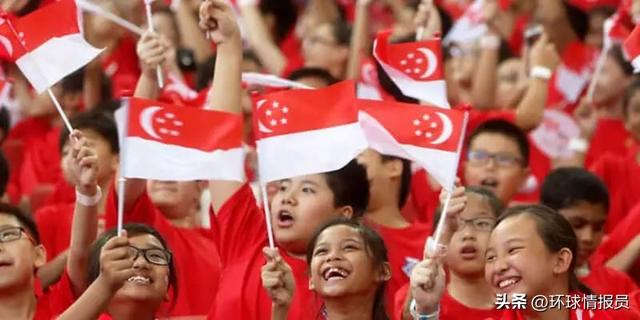 新马关系有多特殊？新加坡国语是马来语，国歌也用马来语演唱
