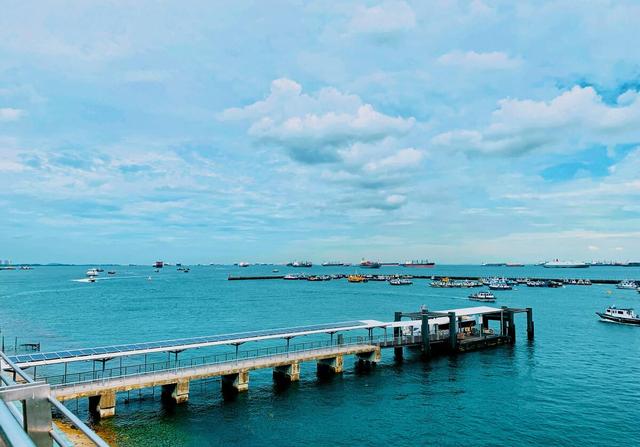 出国游受阻，新加坡南部岛屿迎大批本国游客