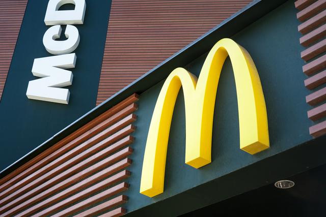 麦当劳计划对特许经营系统进行改革；麒麟将向中国和新加坡出口零糖啤酒