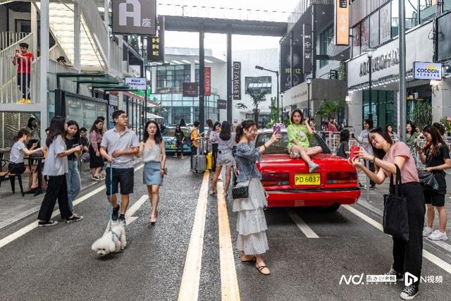 那些造景网红街区：线上流量带动线下破局，寻找“留”量密码