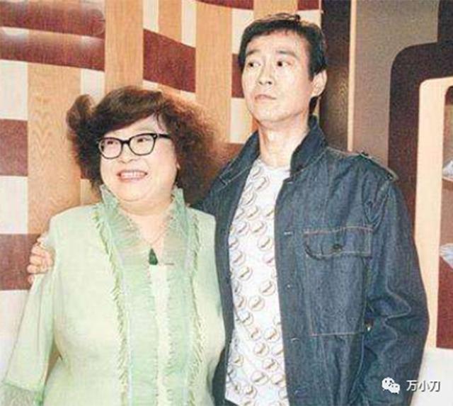 万小刀：“娱圈大姐大”沈殿霞与郑少秋的爱恨纠葛