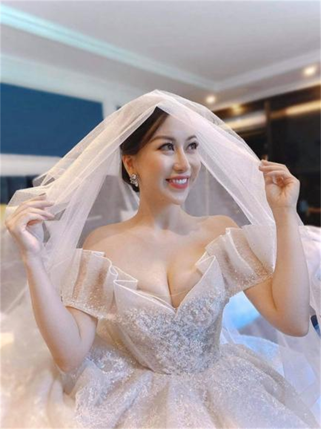 2020年，越南女子与黑人相爱9个月后结婚，称从未想会嫁给外国人