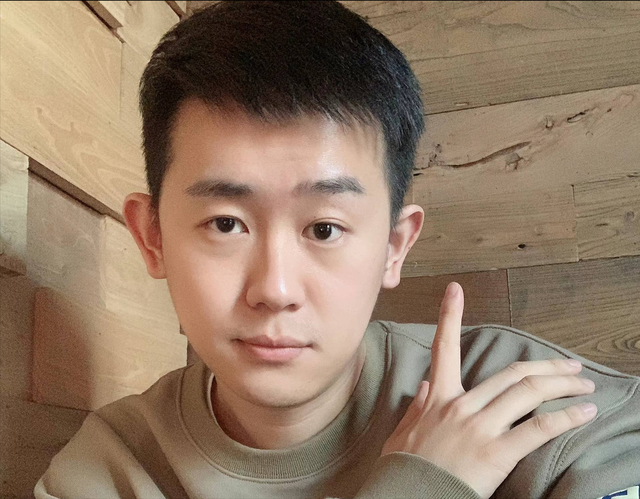 28岁西安小伙，美国硕士毕业后，回国当英语博主，年入百万