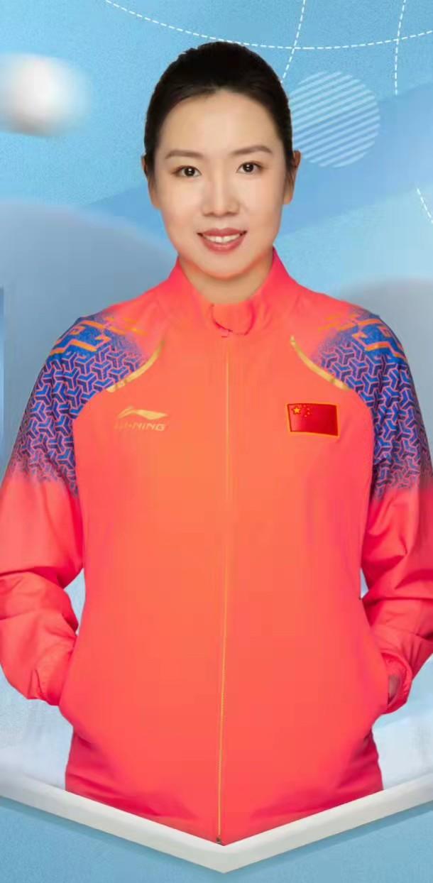 正能量！李晓霞穿防护服，在辽宁做志愿者！为女乒奥运冠军点赞