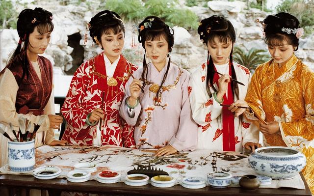 国产神剧天花板，两部难复播，一部不能讲：秘密全都在这里（上）