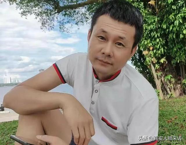 我东北人，两口子到新加坡打工还债，两年还清10万，打算再干两年
