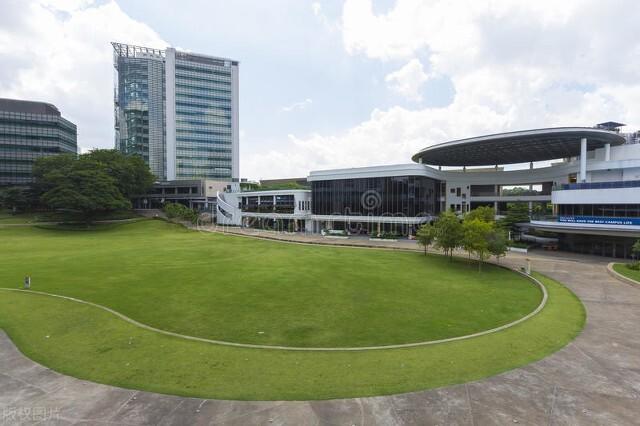 新加坡国立大学教育学