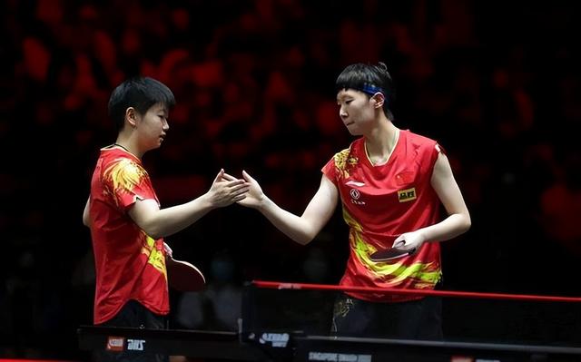 孙颖莎单打没戏！王曼昱输球原因曝光，邓亚萍和李晓霞说出实话