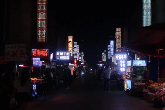 西安超全夜市地图，冒着热气的夜晚也太好吃了