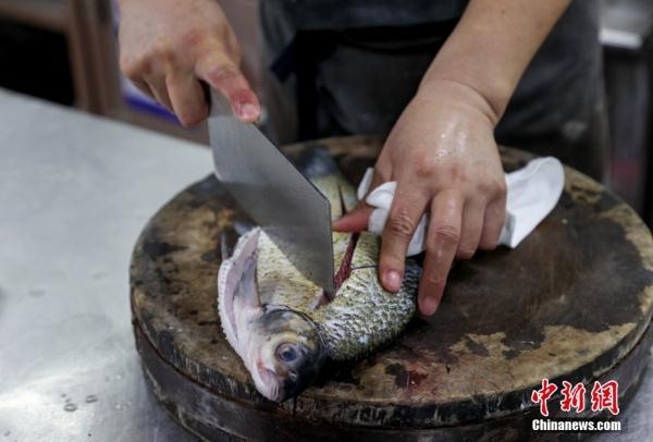 至鲜武昌鱼：集“诗、史、食”于一身