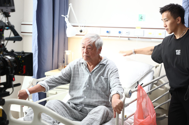 曾江遗孀焦娇，两度痛失伴侣，如今79岁坦然面对生死，努力生活