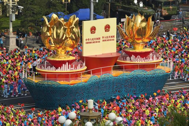 宋鲁郑：随时可能从“棋子”变“弃子”，台湾如何选？