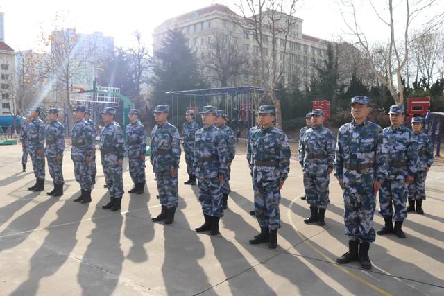 青岛考场“街拍”！文职入职前集训，细节满满全在这里