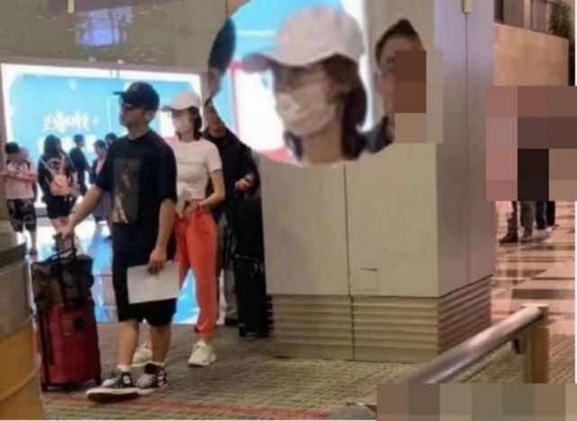 结婚两年后再看郑恺才发现,他放弃程晓玥选苗苗有多明智