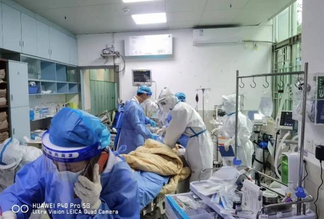 263例突发疾病与0死亡：深圳罗湖急诊微信群里的生死时速